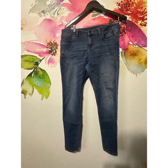 Jennifer Lopez Womens Size 10 Skinny Whiskered Denim Blue Jeans - Picture 1 of 5